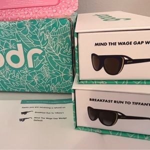 NWT  Goodr Sunglasses - Runway: Breakfast At Tiffany's + Mind the Wage Gap